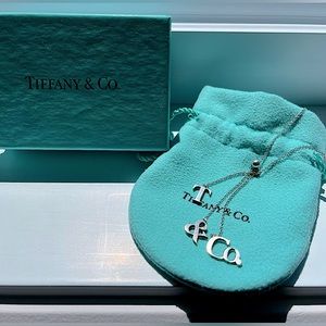 Pre-Owned Tiffany & Co Sterling Silver T&CO Letters Lariat Necklace